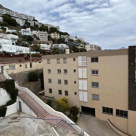 Apartamento Tres Habitaciones Con Vistas Al Mar En Rosas Exterior foto